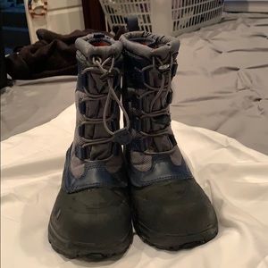North Face US Size 4 kids Snow Boots